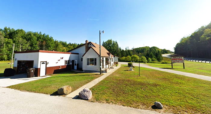 Valley Motel - From Web Listing (newer photo)